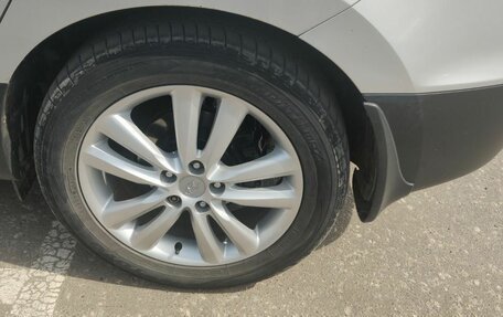 Hyundai ix35 I рестайлинг, 2011 год, 1 010 000 рублей, 8 фотография