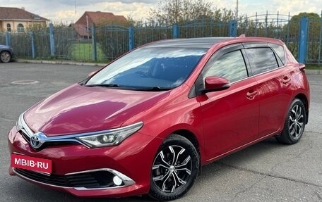 Toyota Auris II, 2015 год, 1 350 000 рублей, 1 фотография