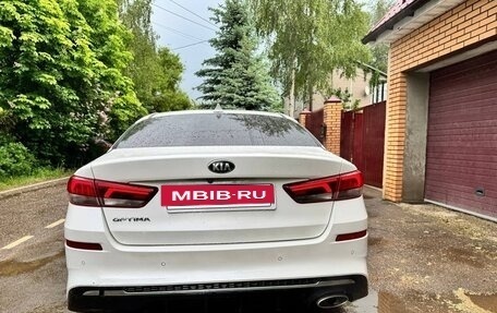 KIA Optima IV, 2019 год, 1 290 000 рублей, 2 фотография