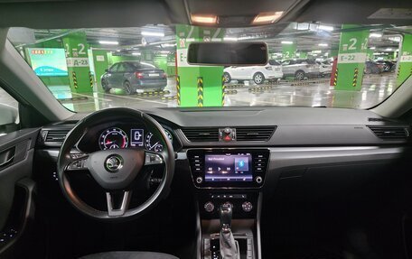 Skoda Superb III рестайлинг, 2019 год, 1 850 000 рублей, 7 фотография