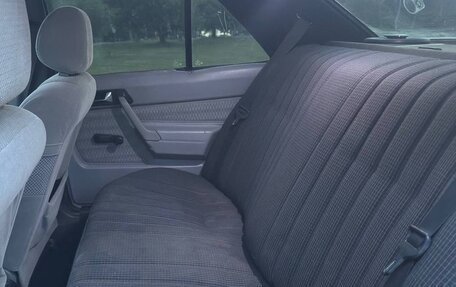 Mercedes-Benz 190 (W201), 1990 год, 200 000 рублей, 4 фотография