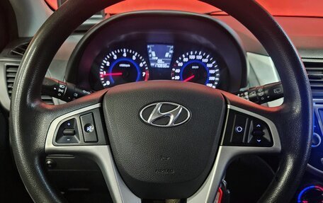 Hyundai Solaris II рестайлинг, 2013 год, 739 000 рублей, 11 фотография