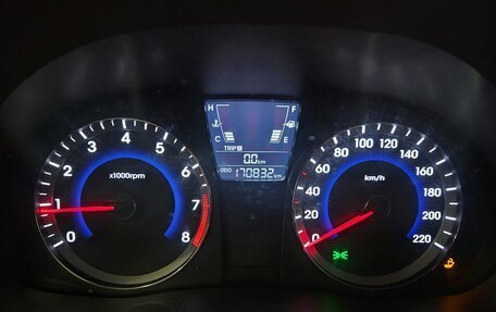 Hyundai Solaris II рестайлинг, 2013 год, 739 000 рублей, 10 фотография