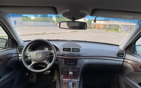 Mercedes-Benz E-Класс, 2005 год, 590 000 рублей, 6 фотография