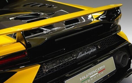 Lamborghini Huracán, 2024 год, 40 480 000 рублей, 9 фотография
