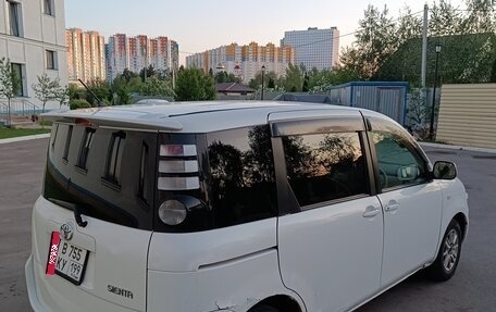 Toyota Sienta I, 2003 год, 450 000 рублей, 3 фотография