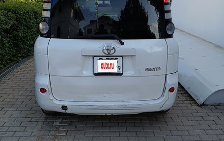 Toyota Sienta I, 2003 год, 450 000 рублей, 6 фотография