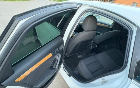 Audi A4, 2011 год, 915 000 рублей, 11 фотография