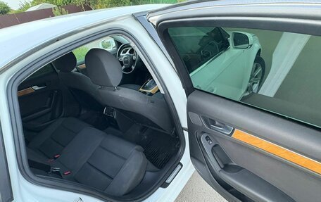 Audi A4, 2011 год, 915 000 рублей, 12 фотография
