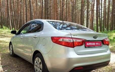 KIA Rio III рестайлинг, 2013 год, 945 000 рублей, 5 фотография