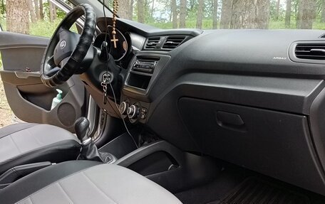 KIA Rio III рестайлинг, 2013 год, 945 000 рублей, 15 фотография