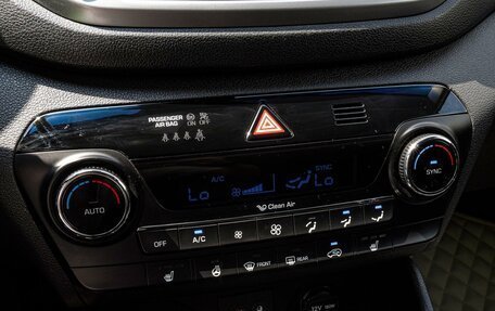 Hyundai Tucson III, 2017 год, 2 470 000 рублей, 13 фотография