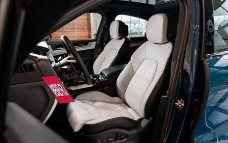 Porsche Cayenne III, 2025 год, 16 800 000 рублей, 19 фотография