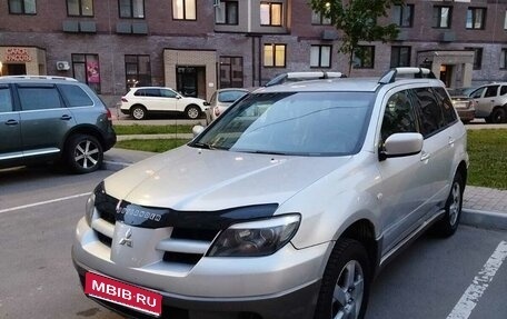Mitsubishi Outlander III рестайлинг 3, 2003 год, 630 000 рублей, 1 фотография