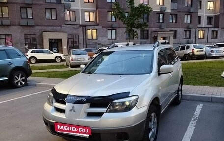 Mitsubishi Outlander III рестайлинг 3, 2003 год, 630 000 рублей, 31 фотография