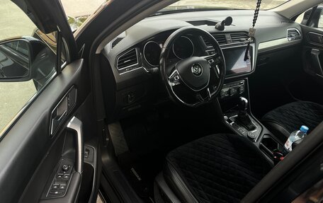 Volkswagen Tiguan II, 2018 год, 2 500 000 рублей, 8 фотография
