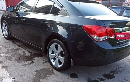 Chevrolet Cruze II, 2011 год, 750 000 рублей, 9 фотография