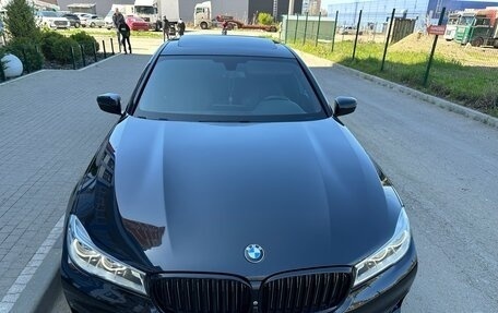 BMW 7 серия, 2018 год, 5 400 000 рублей, 2 фотография