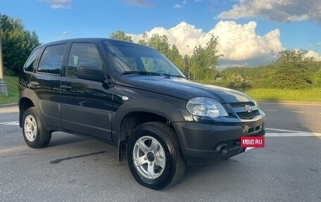 Chevrolet Niva I рестайлинг, 2020 год, 950 000 рублей, 9 фотография