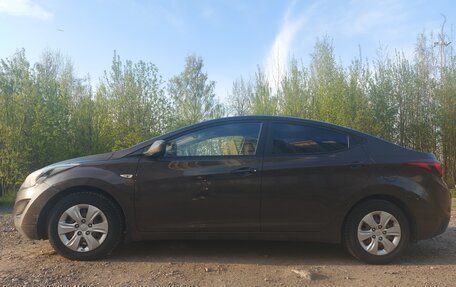 Hyundai Elantra VI рестайлинг, 2015 год, 1 130 000 рублей, 3 фотография