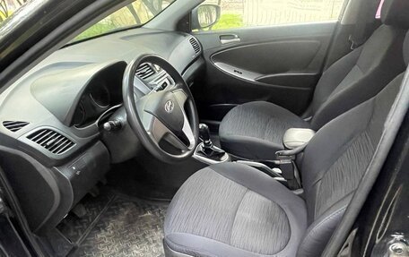 Hyundai Solaris II рестайлинг, 2016 год, 750 000 рублей, 7 фотография