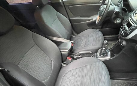 Hyundai Solaris II рестайлинг, 2016 год, 750 000 рублей, 8 фотография