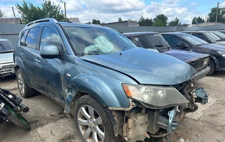 Mitsubishi Outlander III рестайлинг 3, 2008 год, 400 000 рублей, 1 фотография