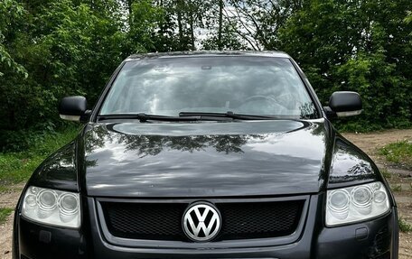 Volkswagen Touareg III, 2004 год, 500 000 рублей, 1 фотография