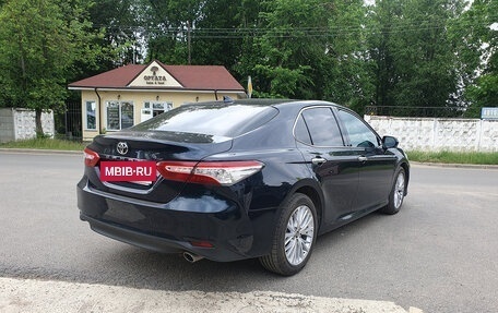 Toyota Camry, 2018 год, 2 800 000 рублей, 3 фотография