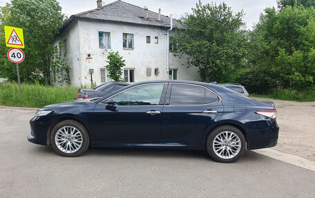 Toyota Camry, 2018 год, 2 800 000 рублей, 5 фотография