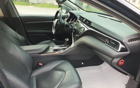 Toyota Camry, 2018 год, 2 800 000 рублей, 12 фотография