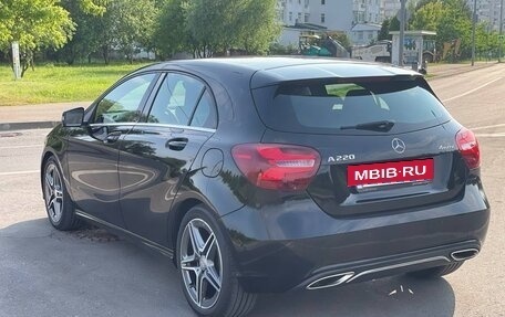 Mercedes-Benz A-Класс, 2016 год, 2 375 000 рублей, 5 фотография