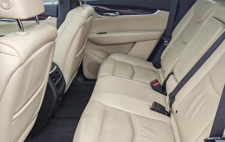 Cadillac XT5 I рестайлинг, 2016 год, 2 420 000 рублей, 9 фотография