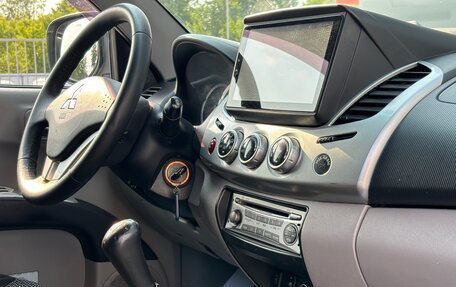 Mitsubishi L200 IV рестайлинг, 2011 год, 1 350 000 рублей, 16 фотография