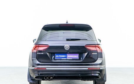 Volkswagen Tiguan II, 2019 год, 2 999 000 рублей, 4 фотография