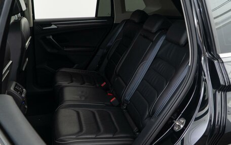 Volkswagen Tiguan II, 2019 год, 2 999 000 рублей, 10 фотография