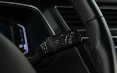 Volkswagen Tiguan II, 2019 год, 2 999 000 рублей, 29 фотография