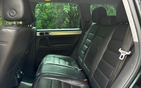 Volkswagen Touareg III, 2004 год, 500 000 рублей, 28 фотография