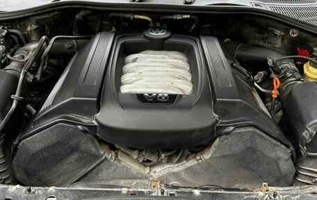 Volkswagen Touareg III, 2004 год, 500 000 рублей, 37 фотография