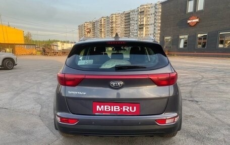 KIA Sportage IV рестайлинг, 2017 год, 2 100 000 рублей, 6 фотография