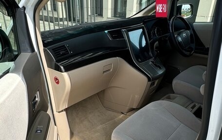 Toyota Alphard III, 2011 год, 3 000 000 рублей, 14 фотография