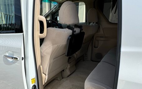 Toyota Alphard III, 2011 год, 3 000 000 рублей, 19 фотография