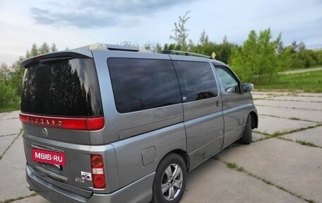 Nissan Elgrand III, 2005 год, 1 600 000 рублей, 15 фотография