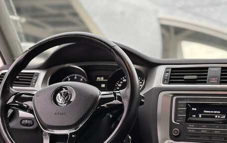 Volkswagen Jetta VI, 2018 год, 1 590 000 рублей, 15 фотография