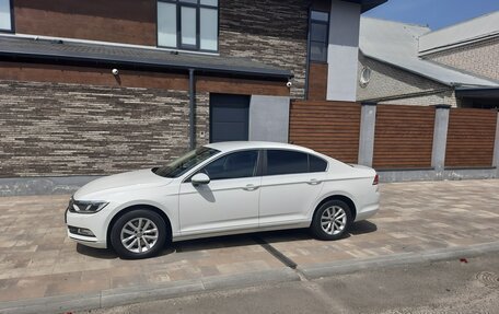 Volkswagen Passat B8 рестайлинг, 2018 год, 1 990 000 рублей, 4 фотография