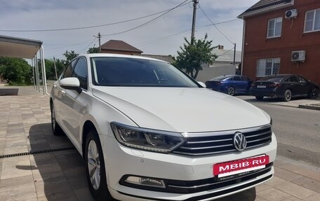 Volkswagen Passat B8 рестайлинг, 2018 год, 1 990 000 рублей, 2 фотография