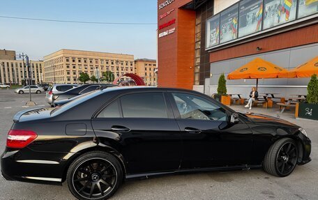 Mercedes-Benz E-Класс, 2011 год, 1 300 000 рублей, 9 фотография