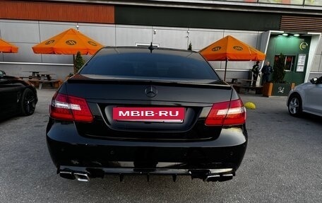 Mercedes-Benz E-Класс, 2011 год, 1 300 000 рублей, 7 фотография