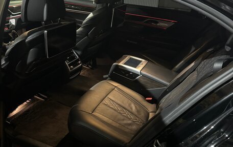 BMW 7 серия, 2017 год, 3 750 000 рублей, 19 фотография