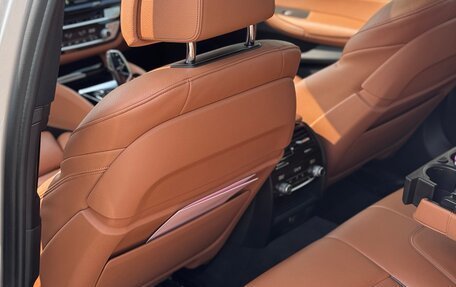 BMW 5 серия, 2019 год, 5 300 000 рублей, 21 фотография